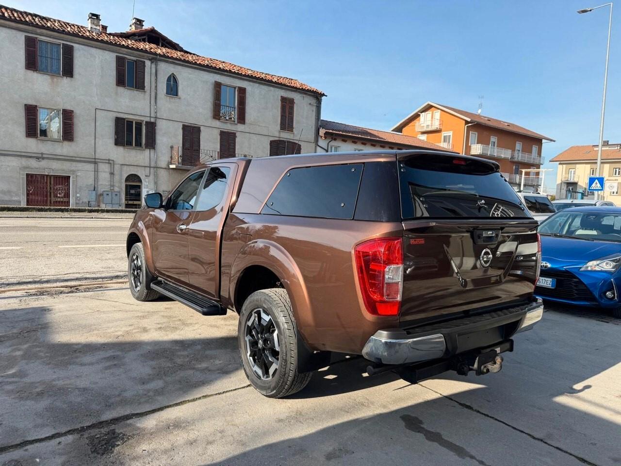 Nissan Navara 2.3 dCi 4WD King Cab Acenta