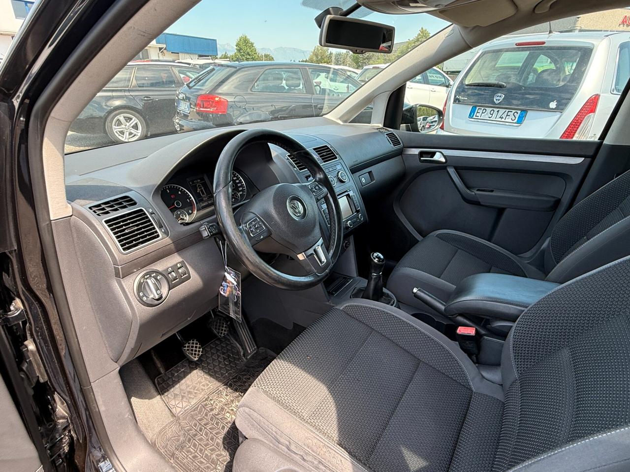 Volkswagen Touran 1.6 TDI 7 POSTI