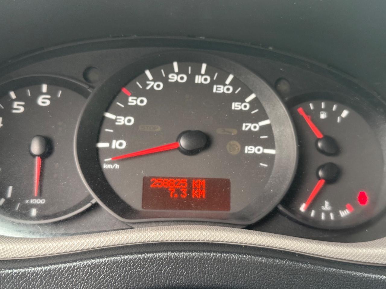 Renault Master 2.3 Diesel Tetto Alto passo Medio