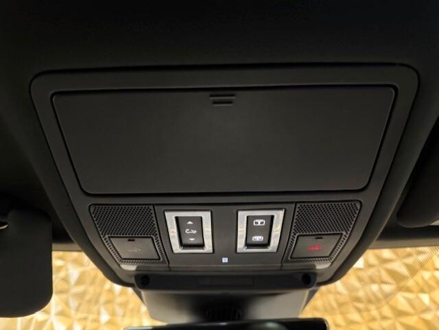 Land Rover Range Evoque 2.0d i4 mhev awd 150cv auto