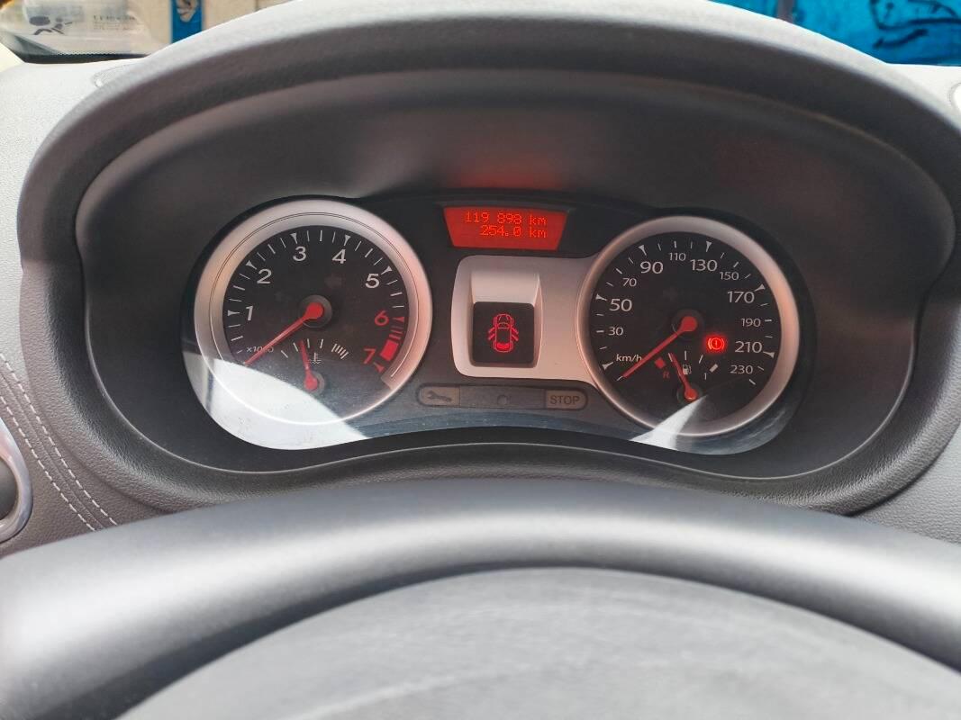 Renault Clio III 2009 Clio III 2010 -1.2 16v 3p