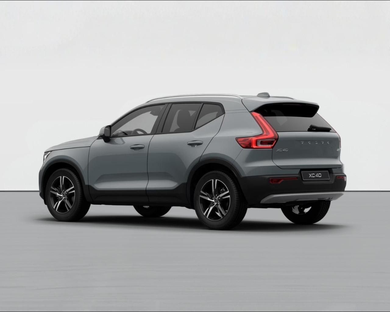 VOLVO XC40 CORE B3 AUTO PREZZO PROMO FINO A FINE MESE