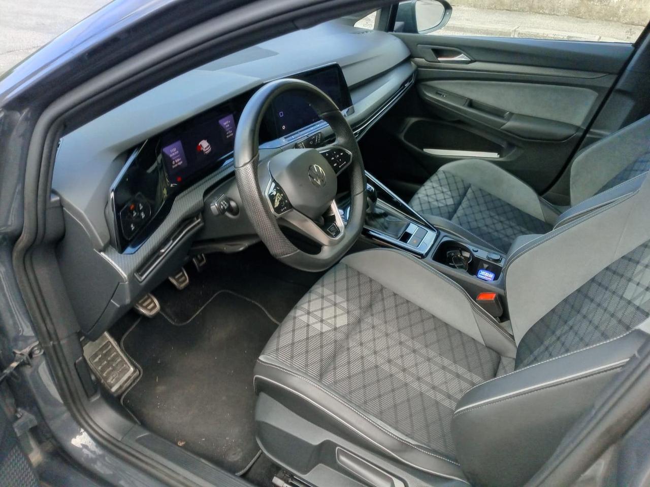 Volkswagen Golf R Line 1.5 TSI  #6470