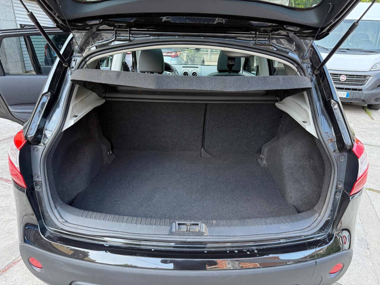 Nissan Qashqai 1.5 dCi DPF Tekna OK neopatentati SOLO 55000 KILOMETRI