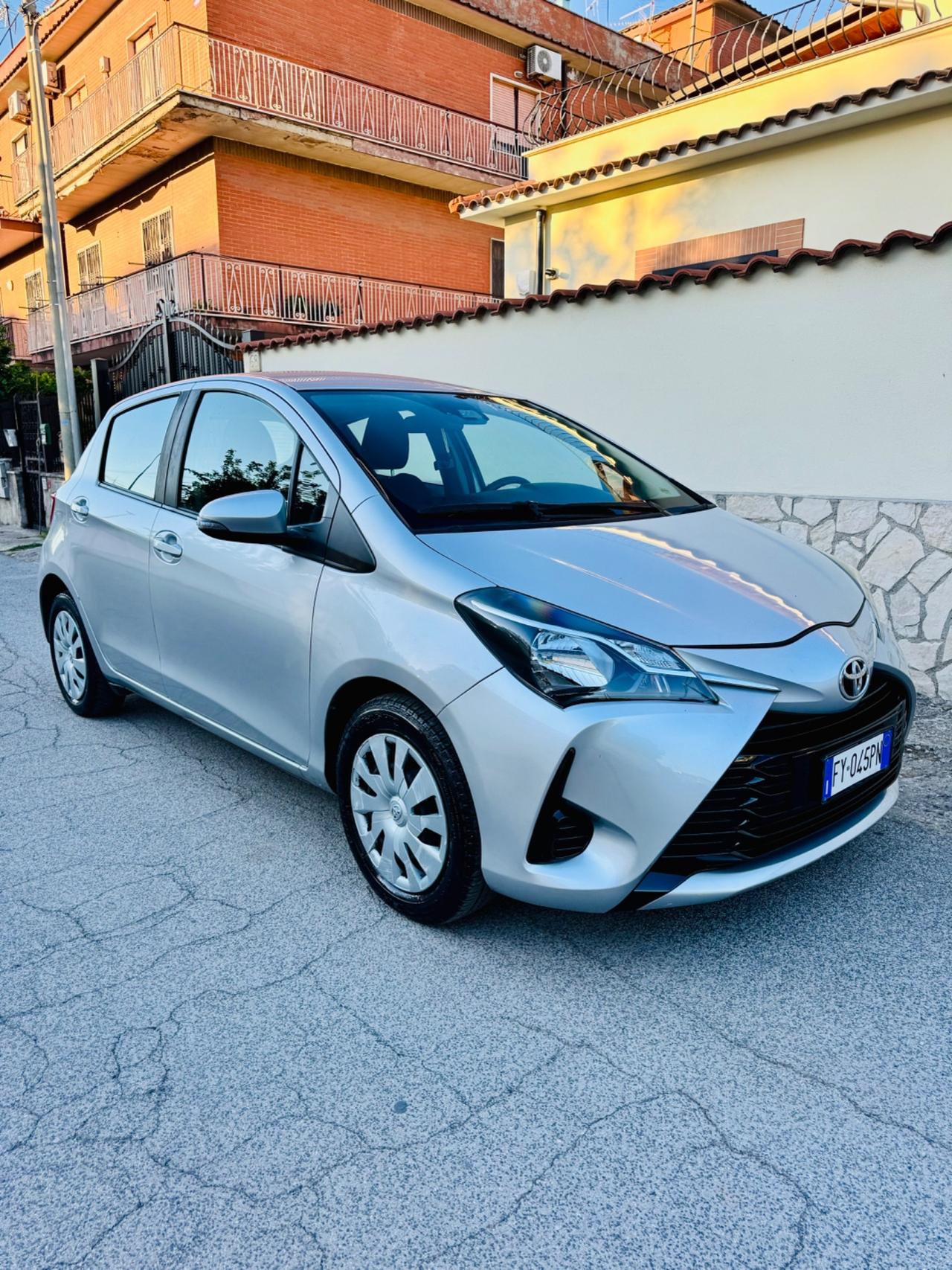 Toyota Yaris 1.0 5 porte unico proprietario