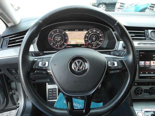 VOLKSWAGEN Passat Alltrack 2.0 TDI 190cv SW 4Motion DSG BMT - GANCIO TRAINO