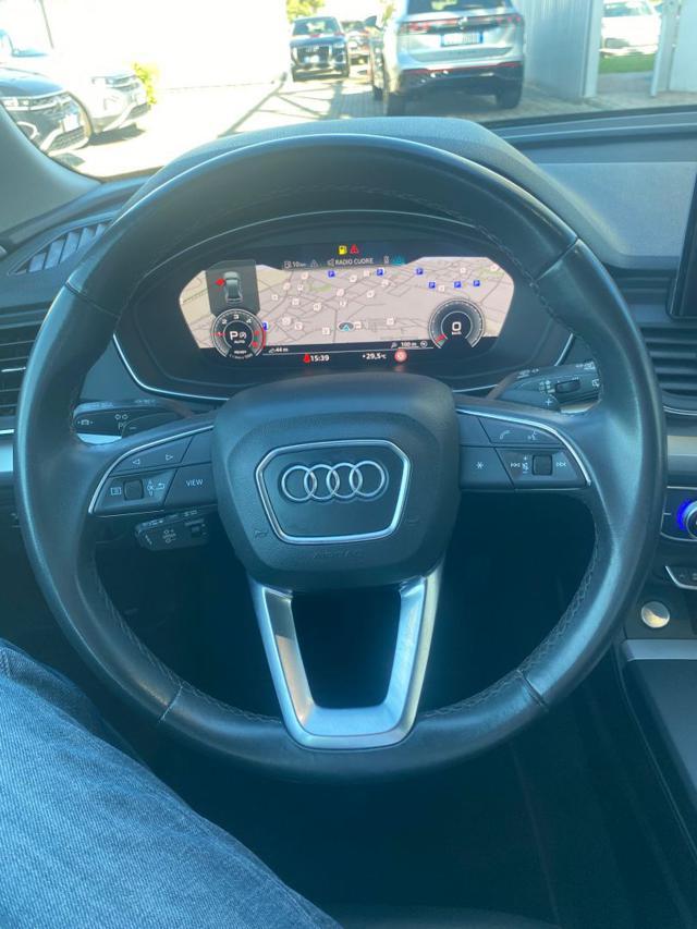 AUDI Q5 40 TDI quattro Business Advanved FARI MATRIX