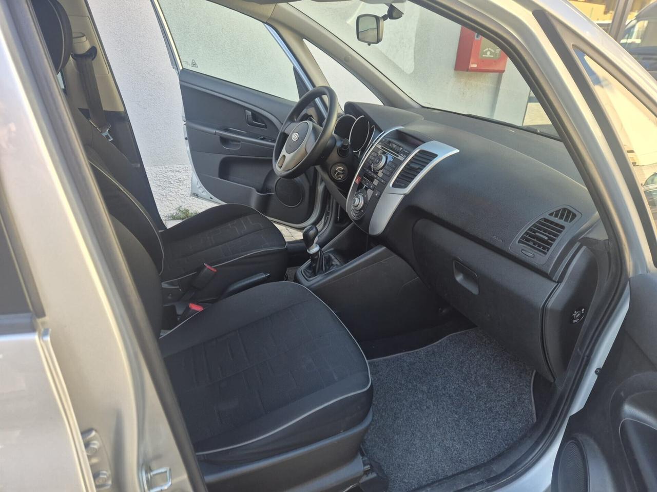 Kia Venga 1.4 80000KM OK NEOPATENTATI