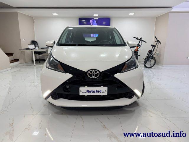 TOYOTA Aygo 1.0 VVT-i 69 CV 5 porte x-play MMT