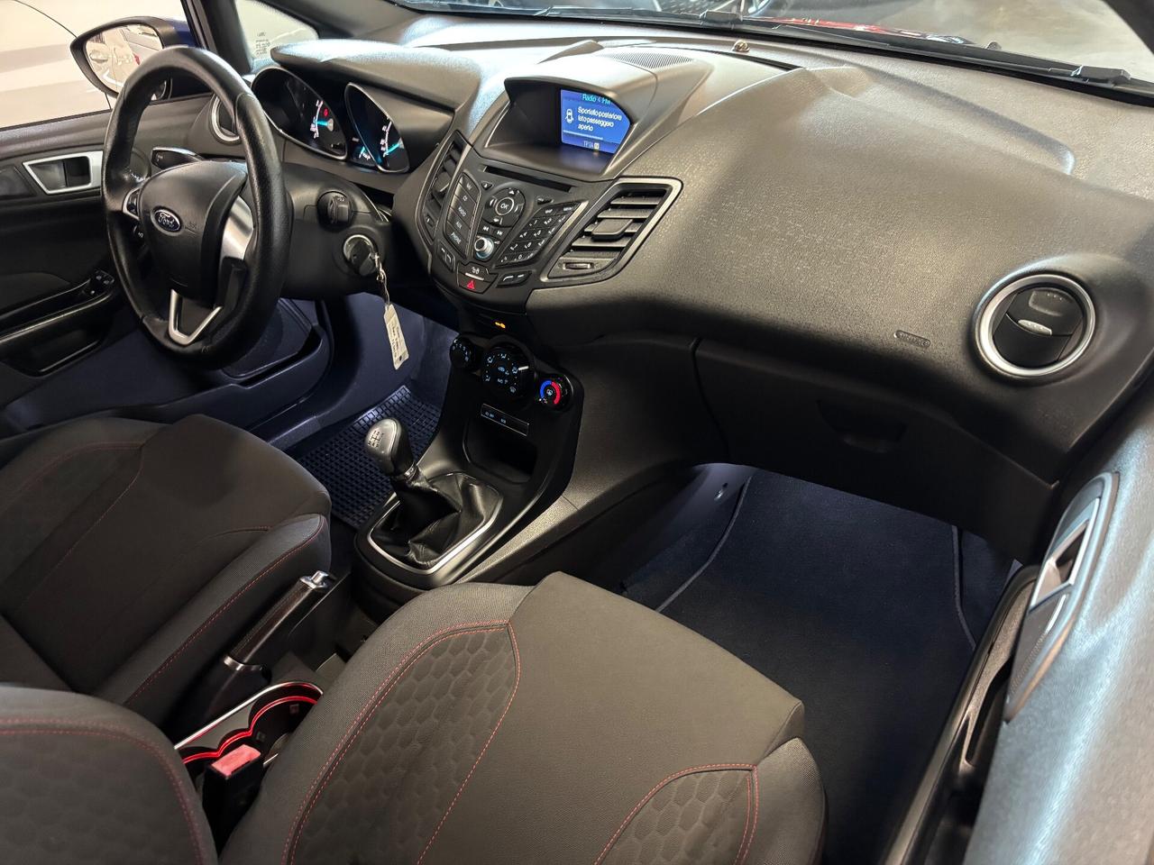 Ford Fiesta 1.0 BENZINA ST-Line