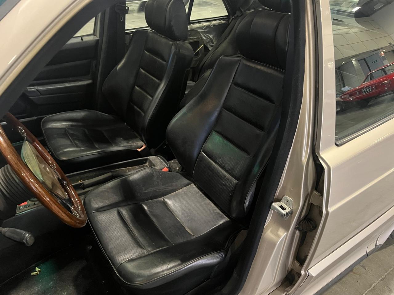 Mercedes 190 2.3 16v DA SISTEMARE