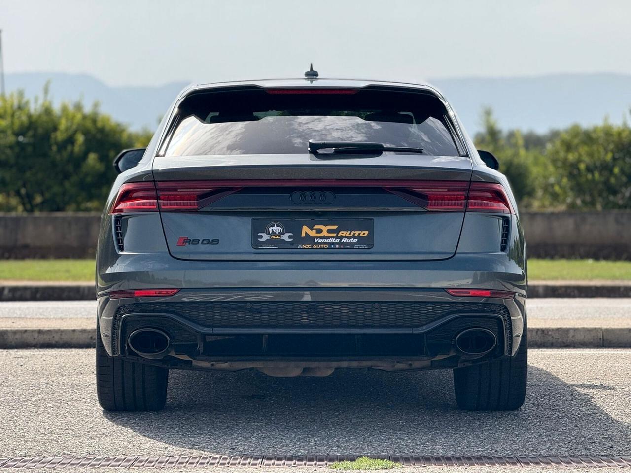 Audi Q8 RS TFSI V8 quattro tiptronic