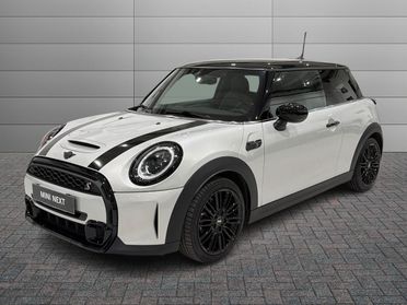 MINI Mini IV F56 2021 3p - Mini 3p 2.0 Cooper S Classic auto