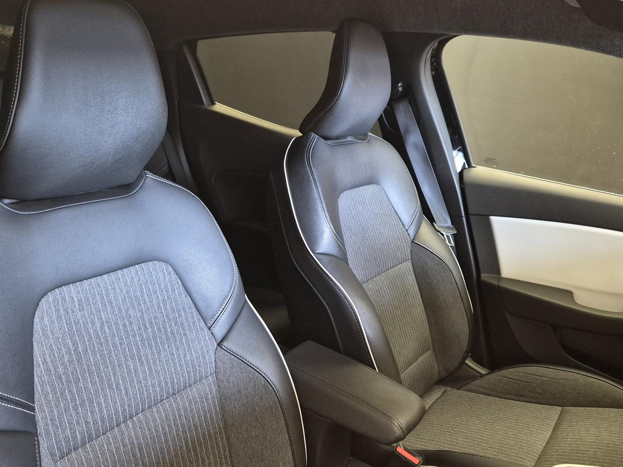 RENAULT Clio V 2019 - Clio 1.0 tce Intens Gpl 100cv my21