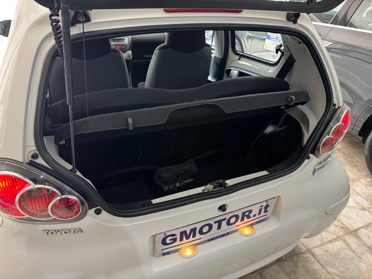 Toyota Aygo 1.0 benzina 5 porte Active Connect