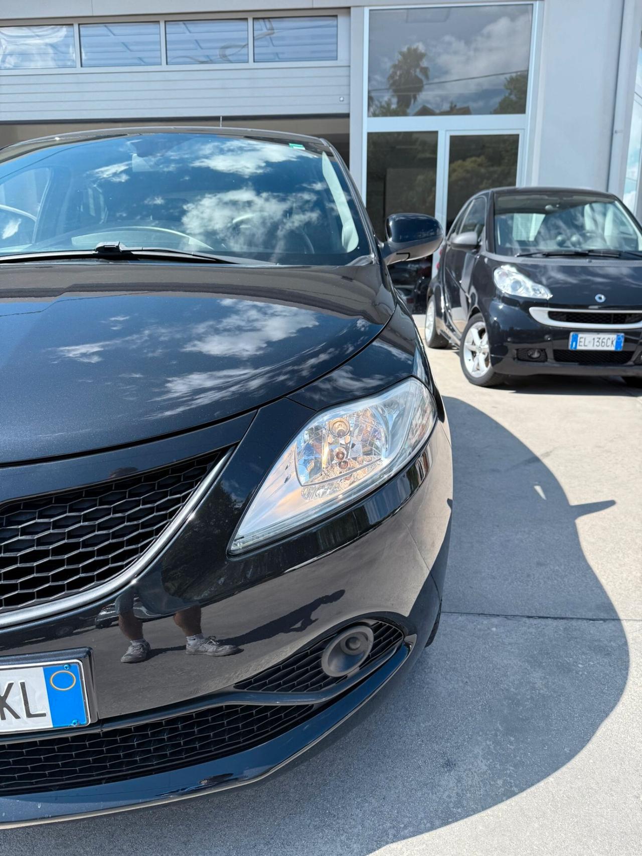 Lancia Ypsilon 1.2 69 CV 5 porte GPL Ecochic Gold