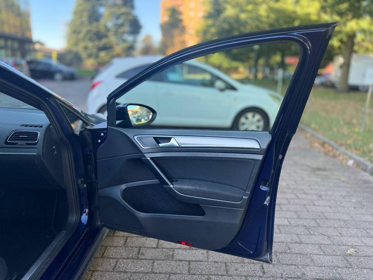Volkswagen Golf 1.5 tsi Sport 150cv dsg