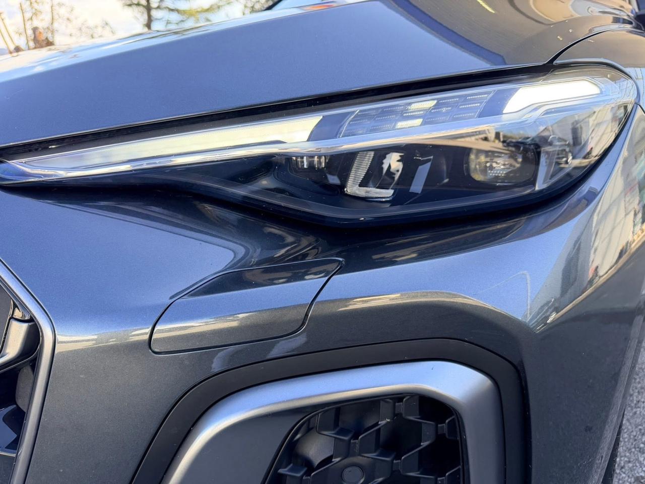 Audi Q5 TDI 150 kW mHEV+ S tronic quattro Launch edition line
