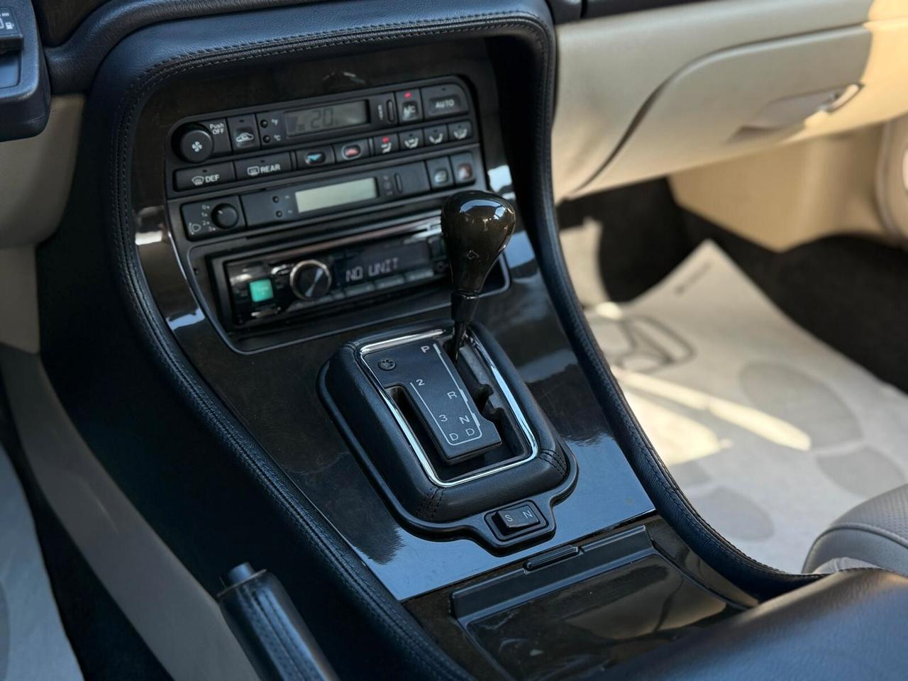 Jaguar XJR 4.0 POSSIBILITA' DI FINANZIAMENTO