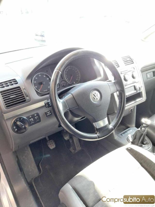 VOLKSWAGEN Touran 1.6 Trendline Bifuel G