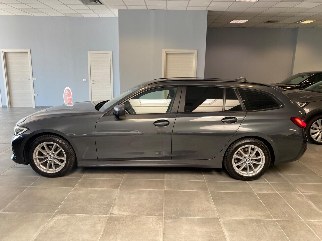 Bmw 318d 48V Touring Business Advantage