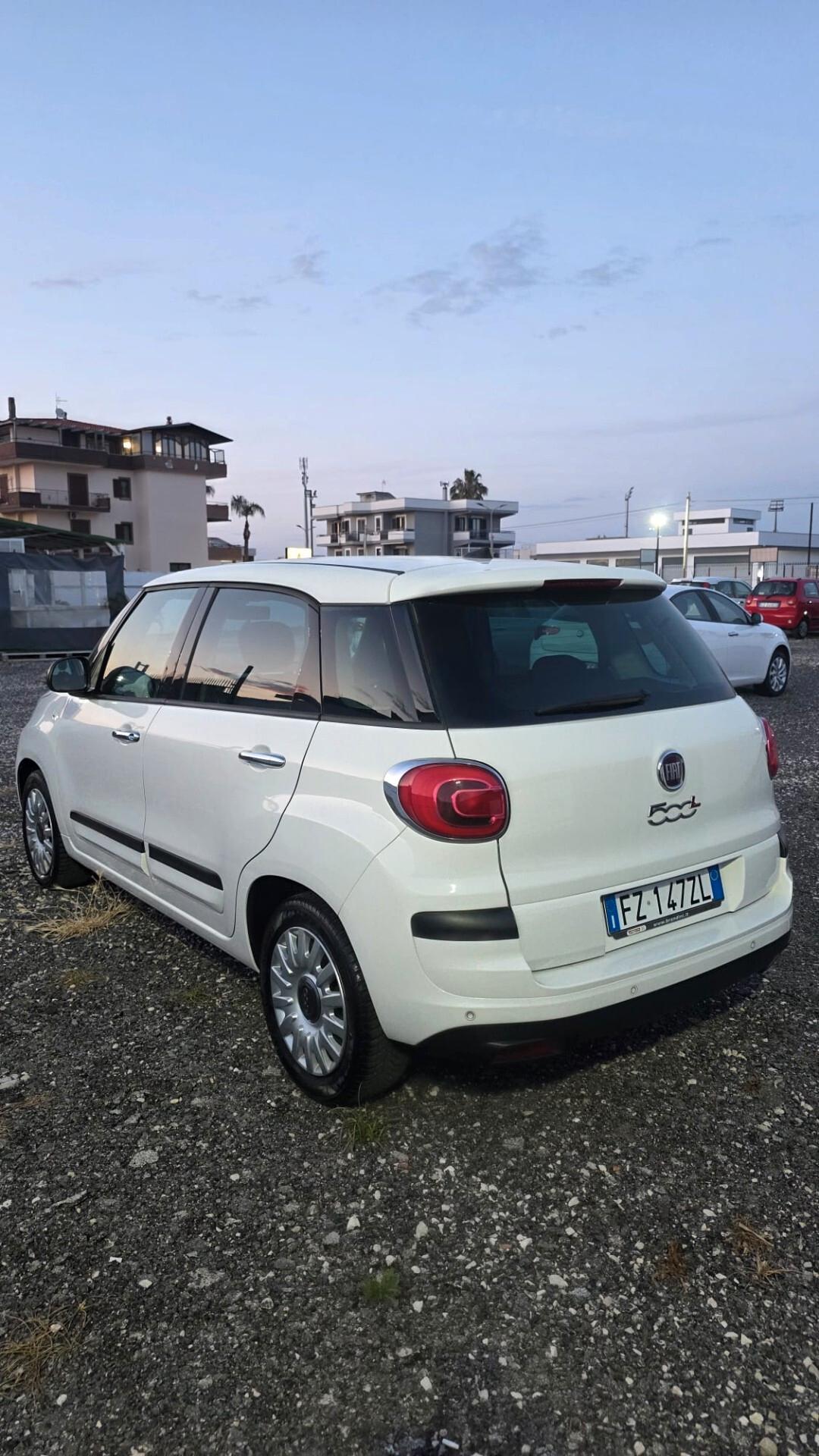 Fiat 500L 1.6 Multijet 120 CV Mirror