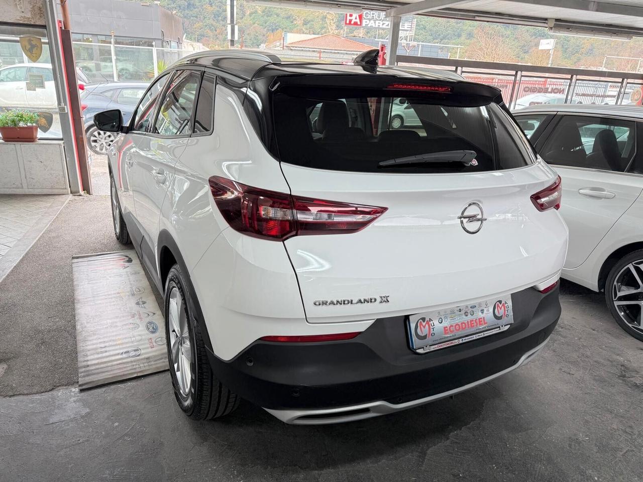 Opel Grandland X 1.5 diesel Ecotec Start&Stop Ultimate Bicolore Cambio 8 rapporti automatico EAT8