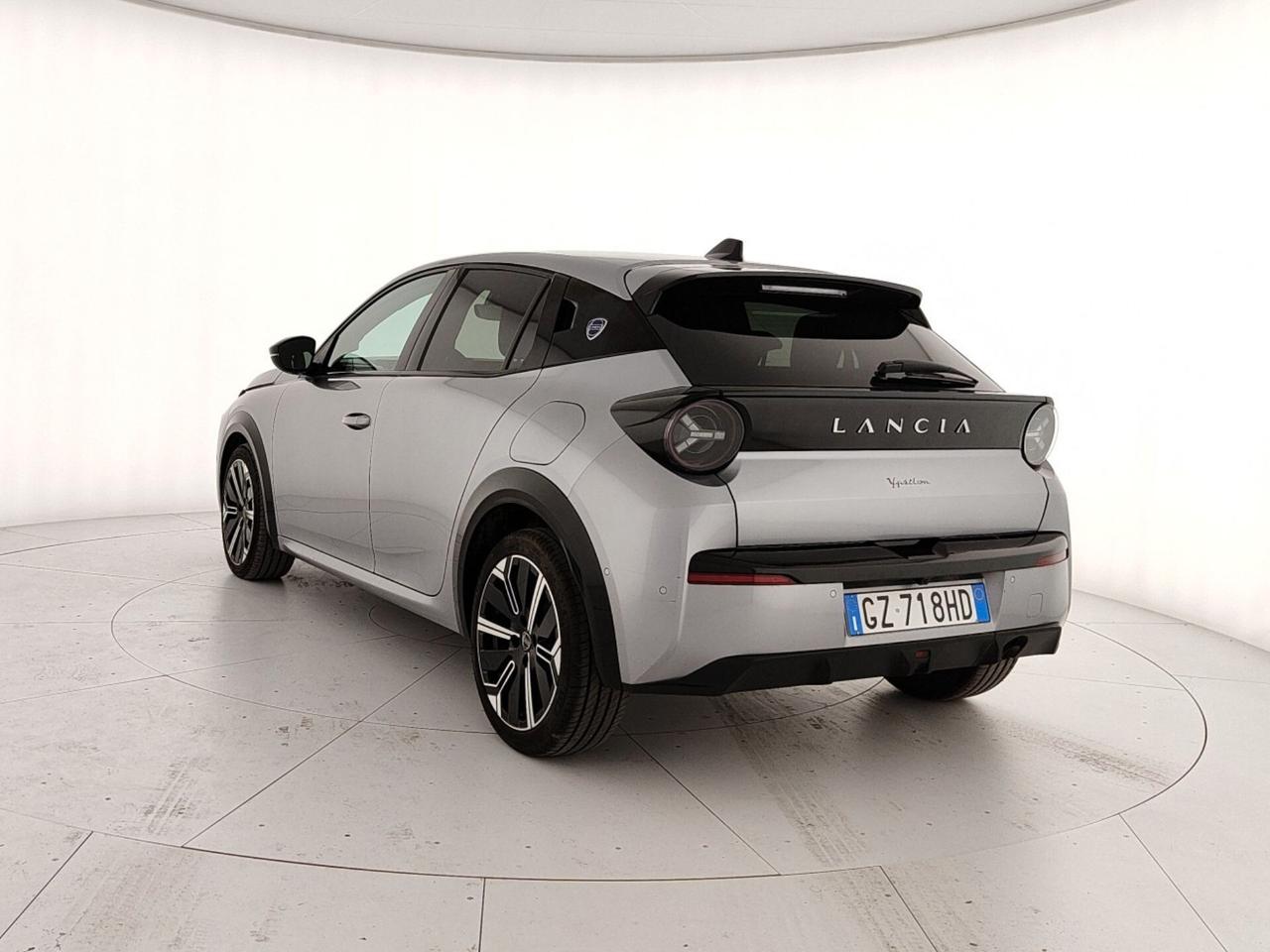 Lancia Ypsilon Hybrid e-DCT LX