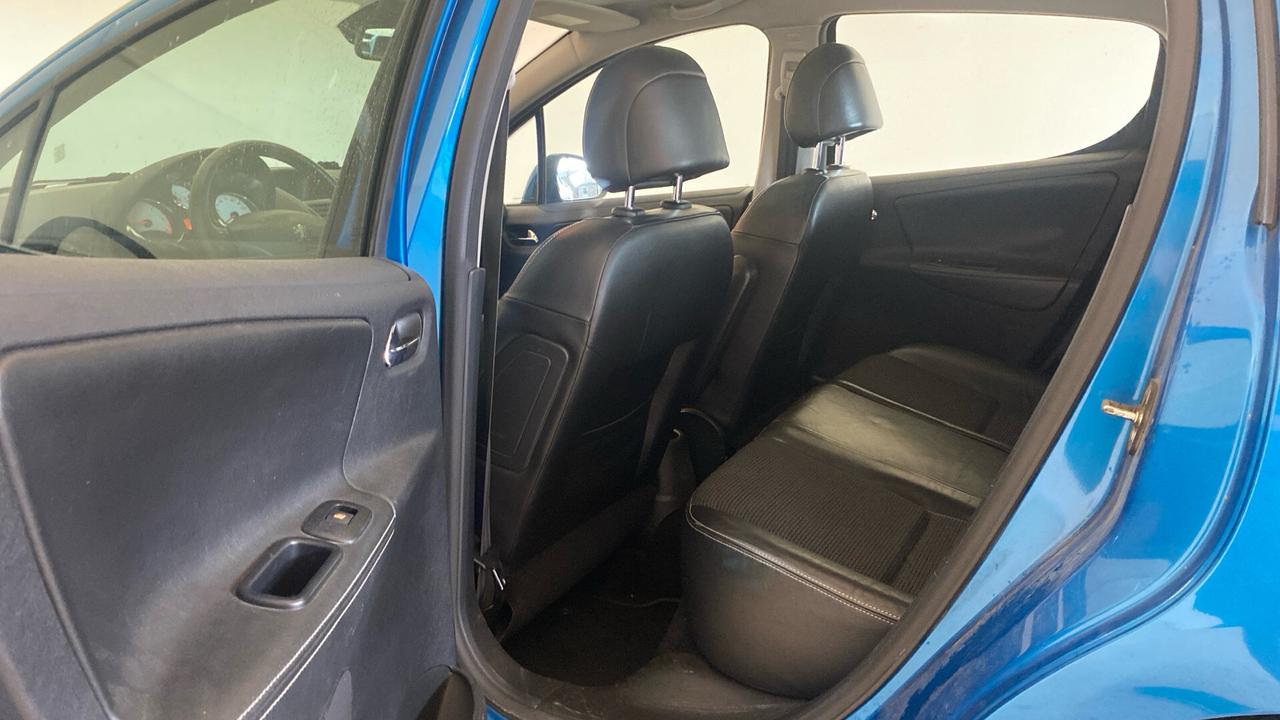 Peugeot 207 1.6 HDi 5p. "Bella con Tetto pan & Pelle Féline"