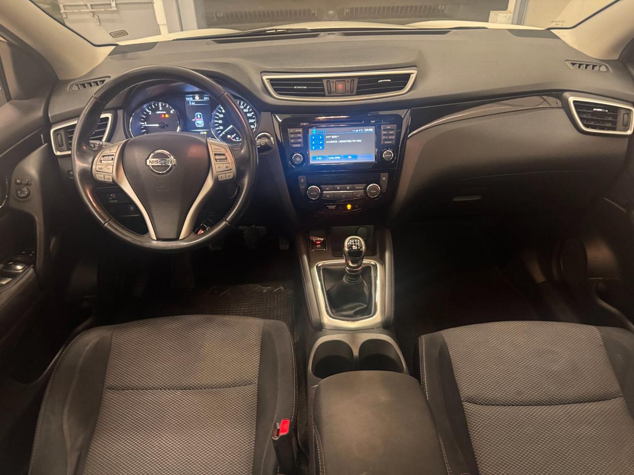 NISSAN Qashqai 1.5 dCi N-Connecta