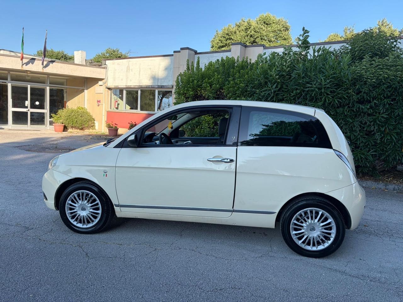 Utilitaria 1.2 neopatentati