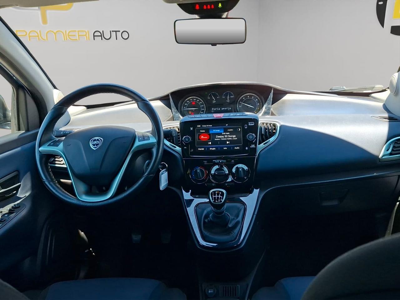 Lancia Ypsilon 1.0 FireFly 5 porte S&S Hybrid Gold