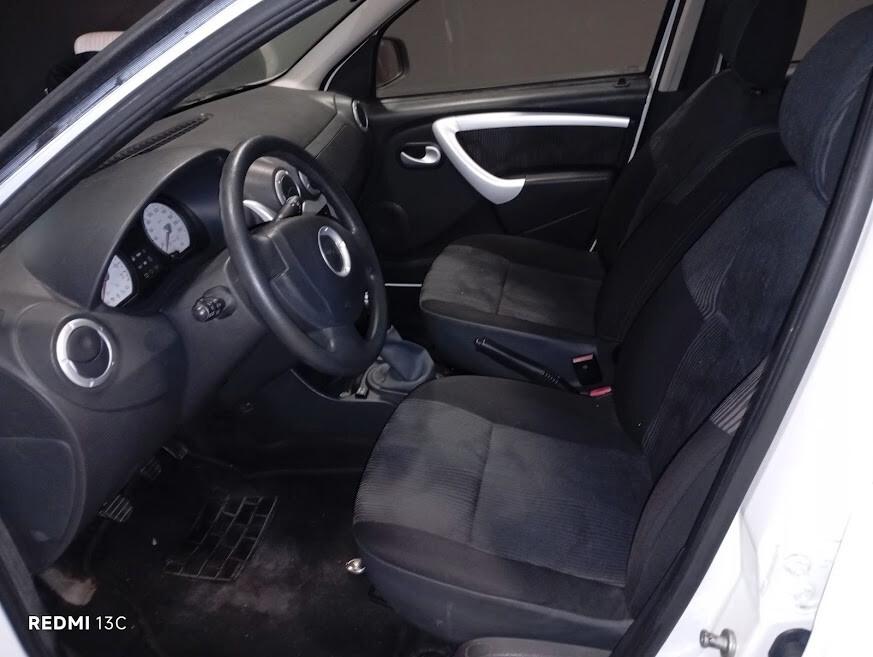 Dacia Sandero del 2010 GPL FINO AL 2031