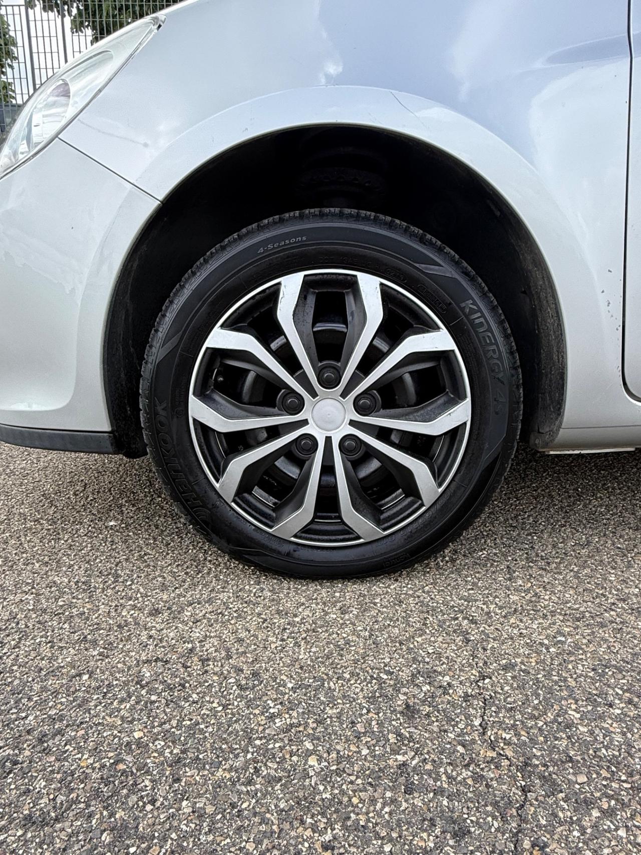Renault Clio 1.2 16V cat 3 porte Confort Authentique