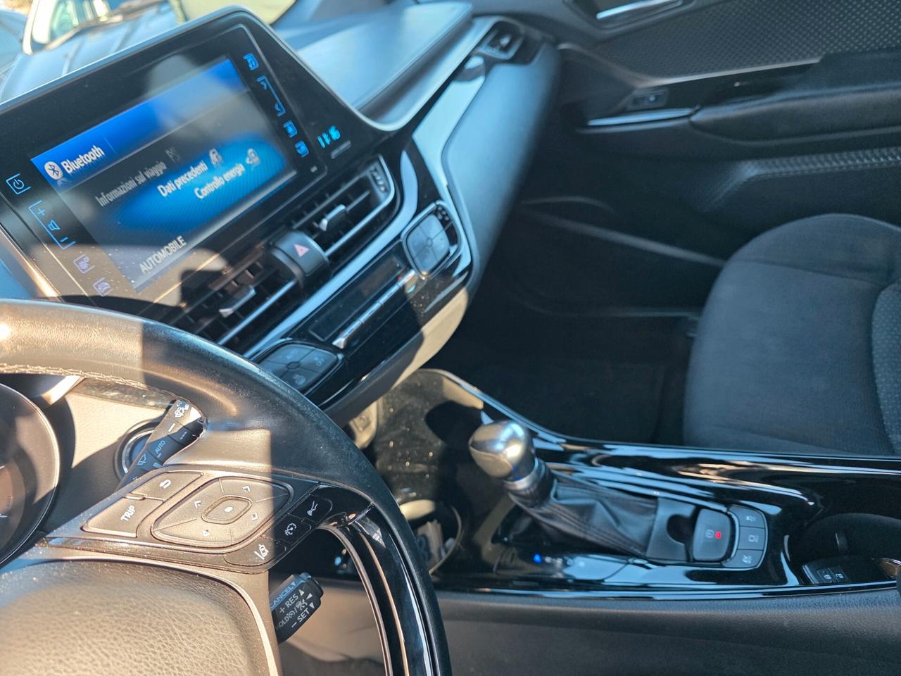 Toyota C-HR 1.8 Hybrid E-CVT Trend