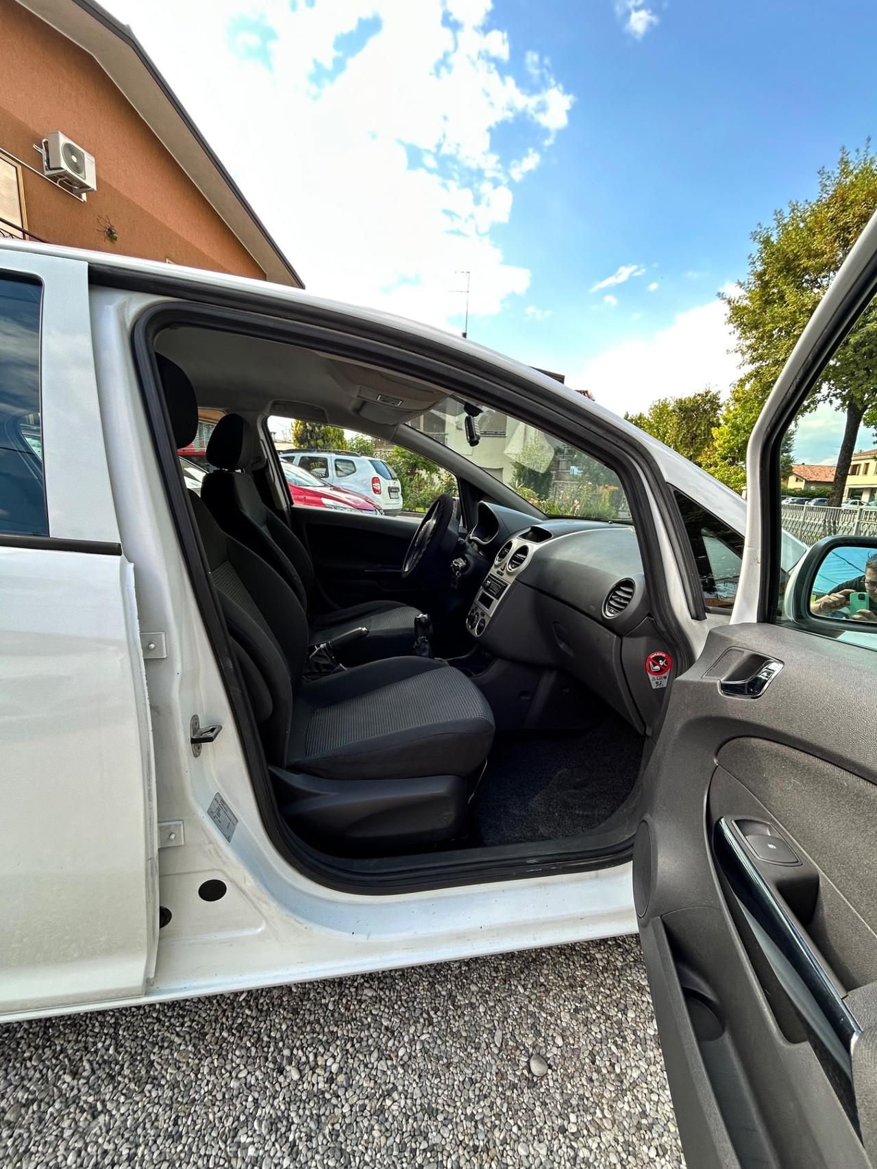 Opel Corsa 1.3 CDTI 75CV ecoFLEX 5 porte Cosmo