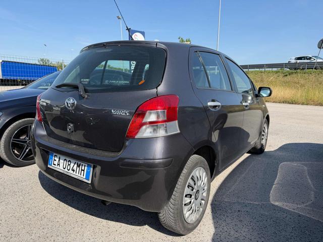 TOYOTA Yaris 1.3 5 porte Sol