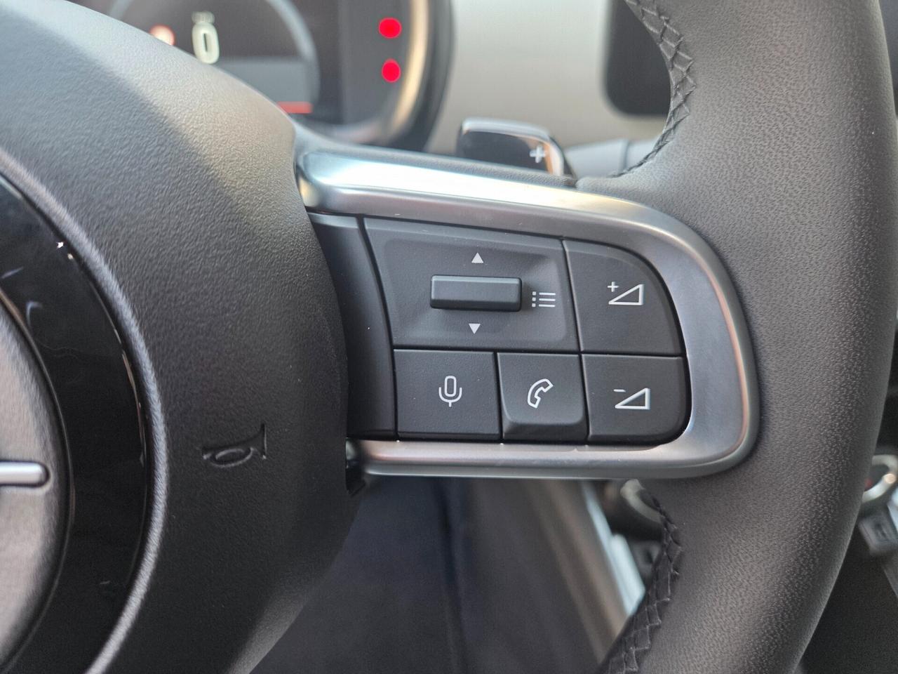 Fiat 600 Hybrid 110 CV DCT MHEV La Prima KM0