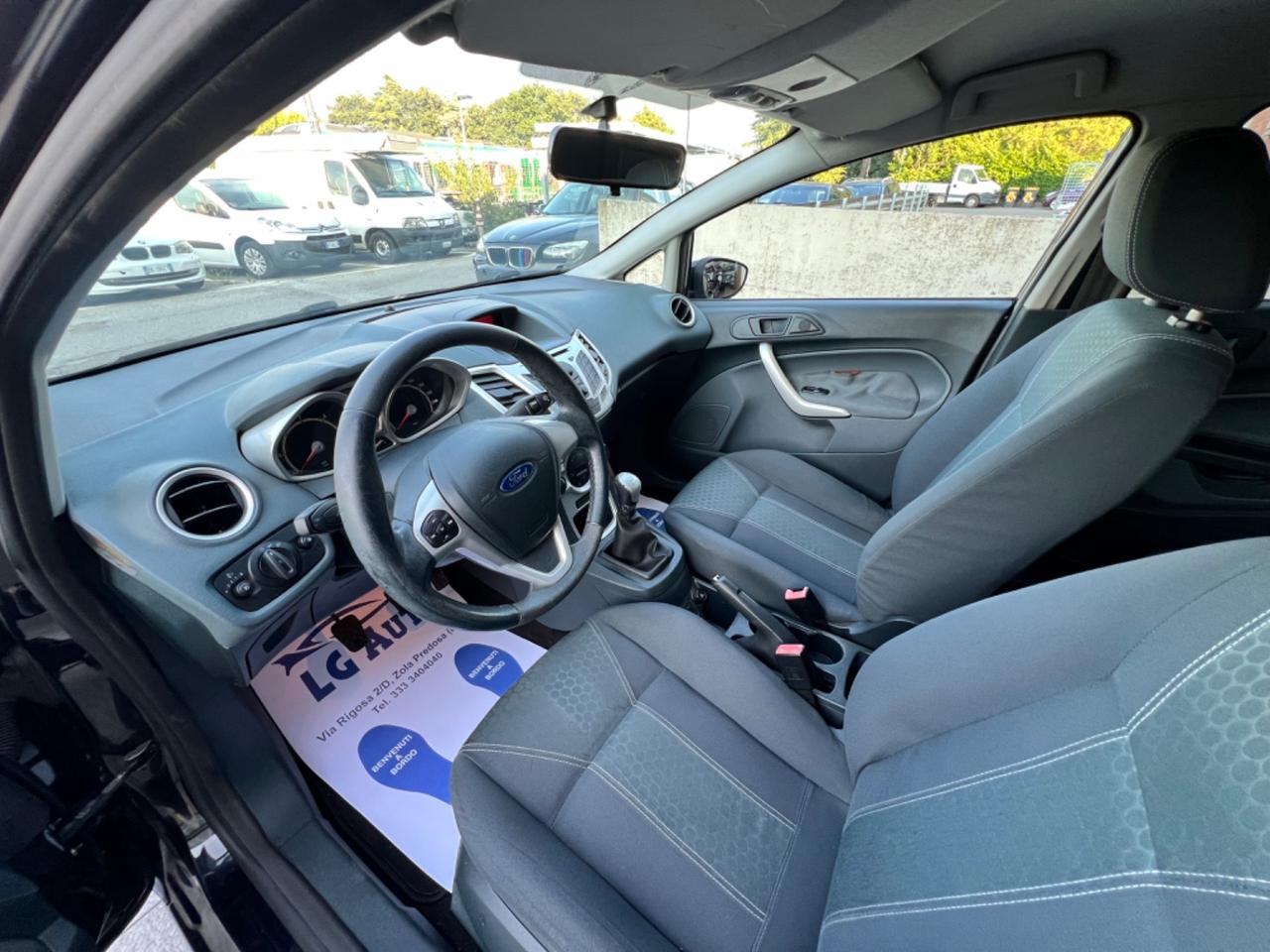 Ford Fiesta 1.4 TDCi 68CV 5 porte Titanium