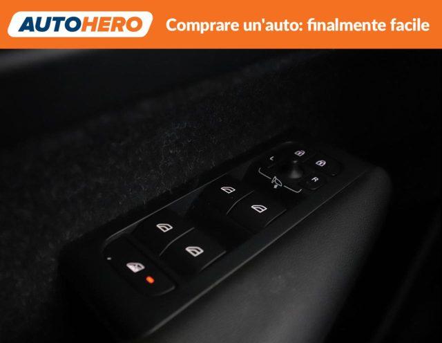 VOLVO XC40 D4 AWD Geartronic Momentum