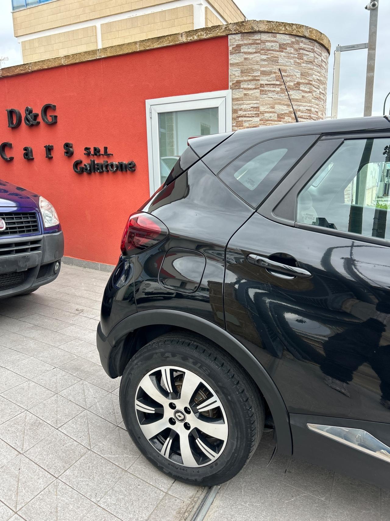 Renault Captur 1.5 90 CV-2019/NAVI