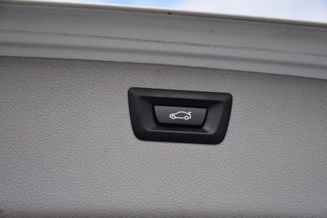 BMW 320 d Touring Business aut. *NAVIGATORE*