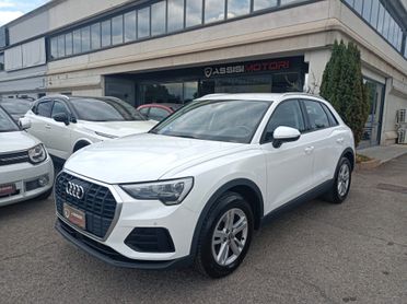 Audi Q3 40 TDI quattro S tronic Business Advanced