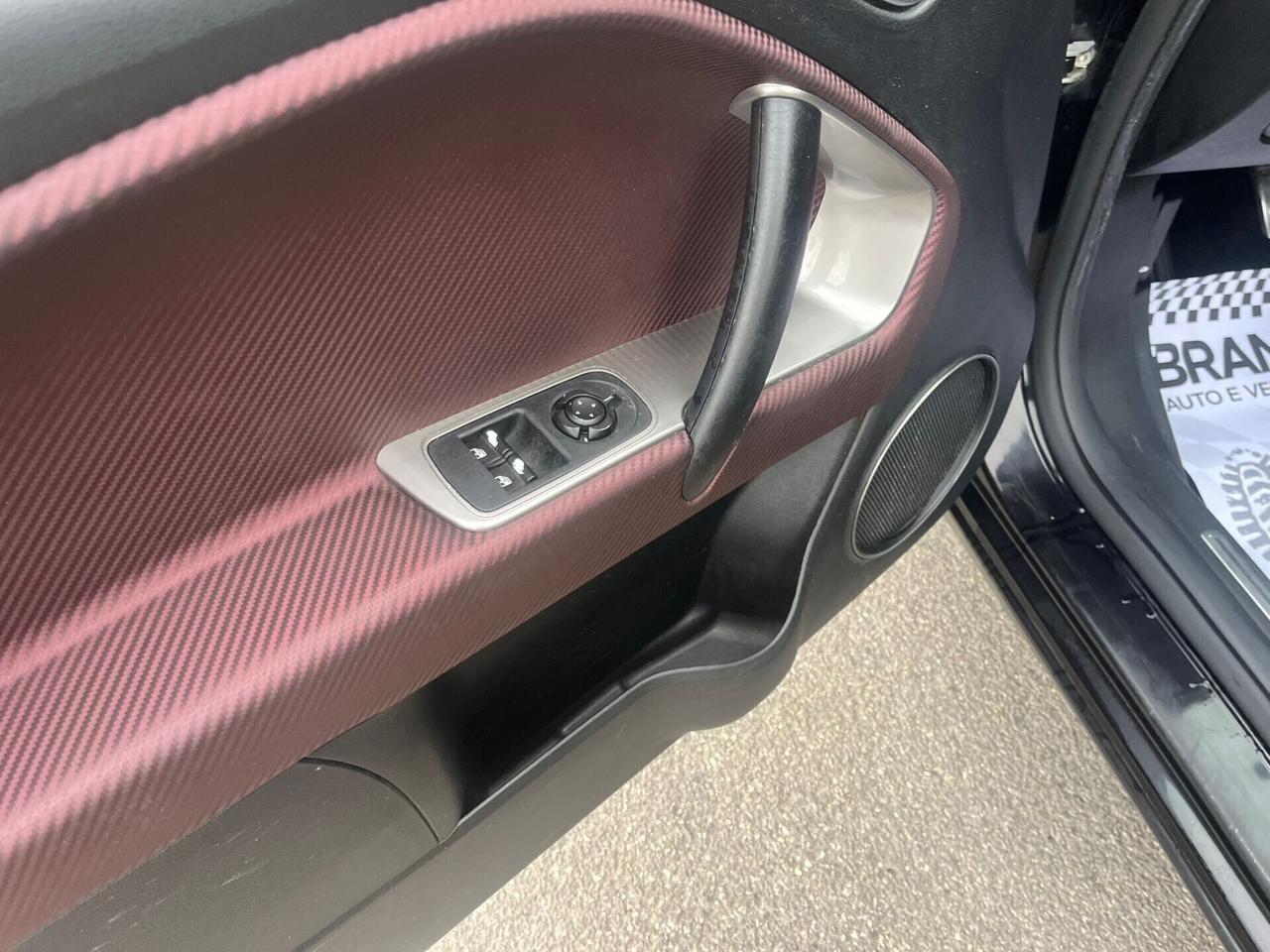 Alfa Romeo MiTo 1.6 JTDDistinctive Sport Pack Unipro 2009