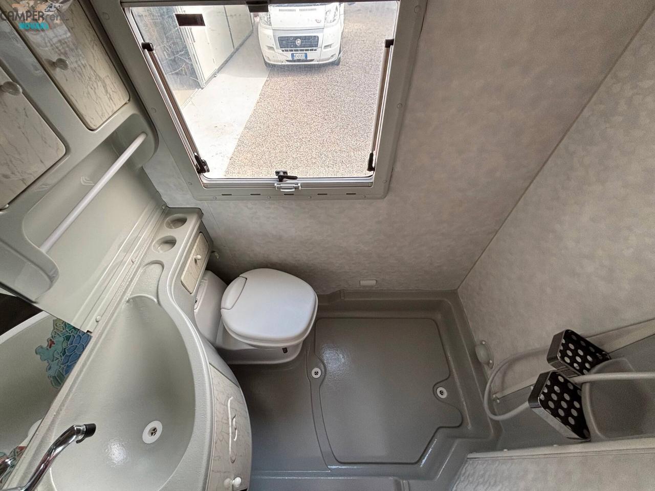 ADRIA ADRIATIK CORAL 670 DK - MANSARDATO COMPATTO