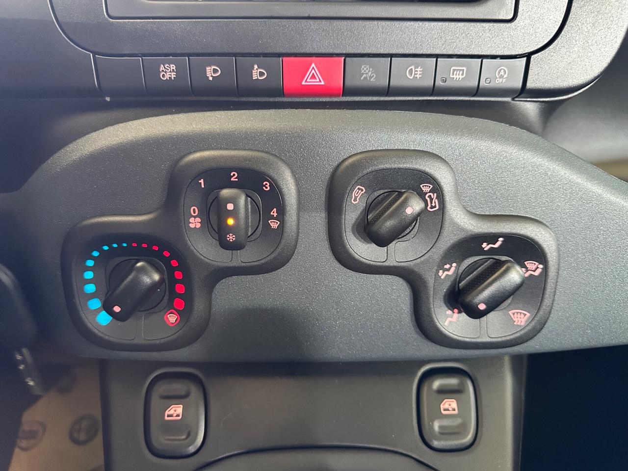 Fiat Panda 1.0 FireFly Hybrid 70CV KM ZERO
