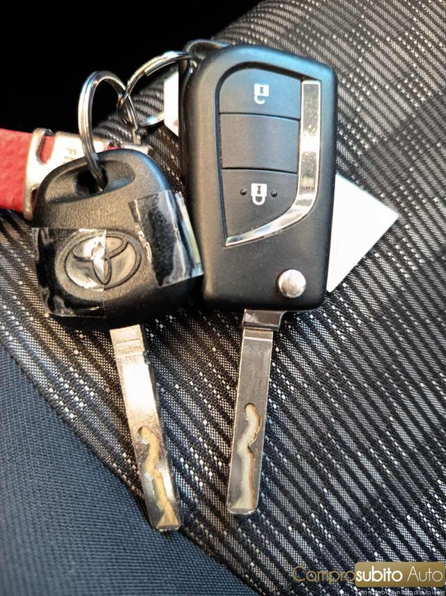 TOYOTA Yaris 1.4 D-4D 5 porte Business