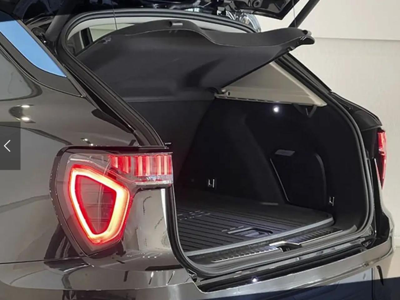Lynk&co 01 PHEV Perfetta CV 261