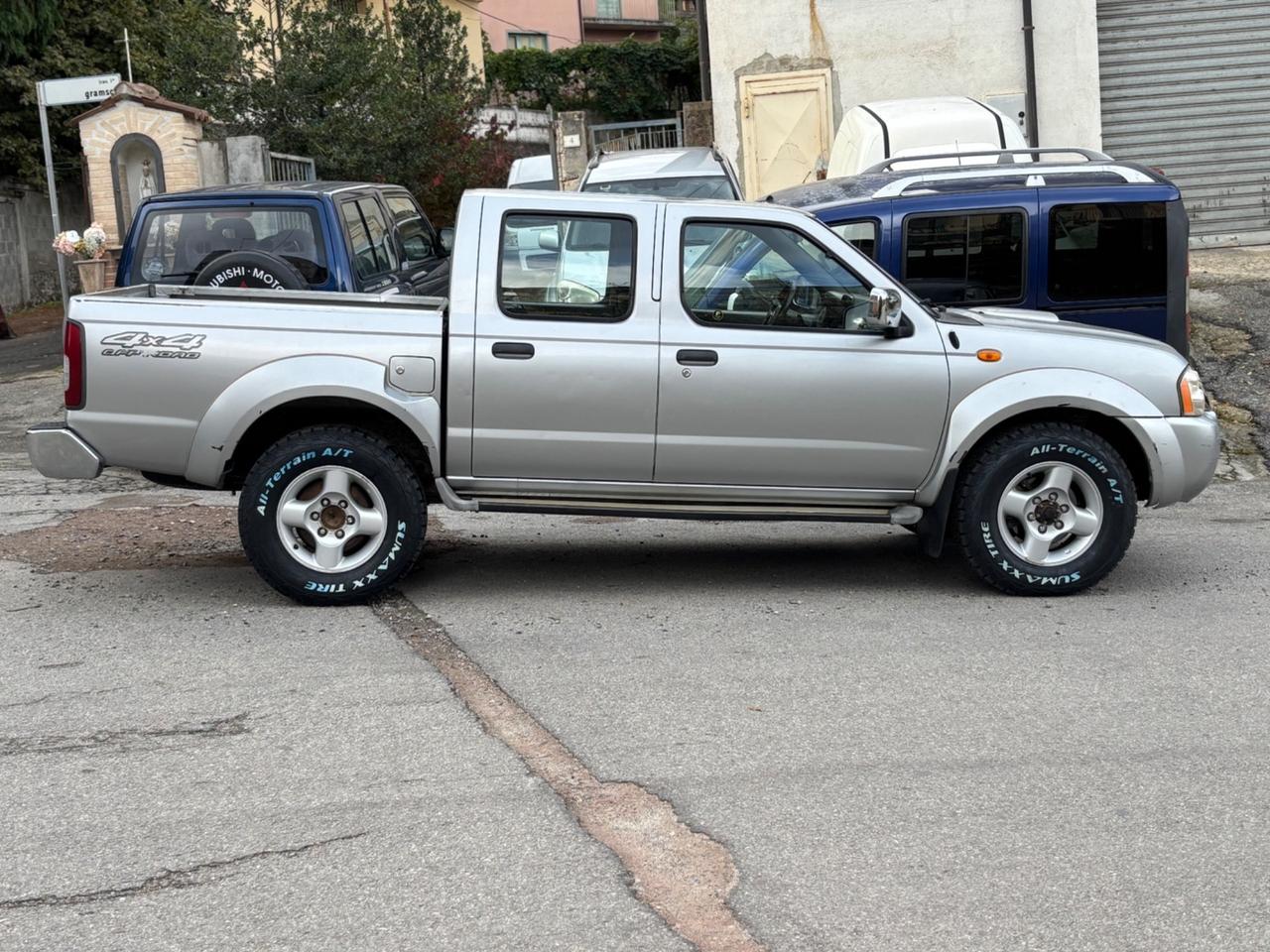 Nissan Navara 2500 turbo diesel 133cv
