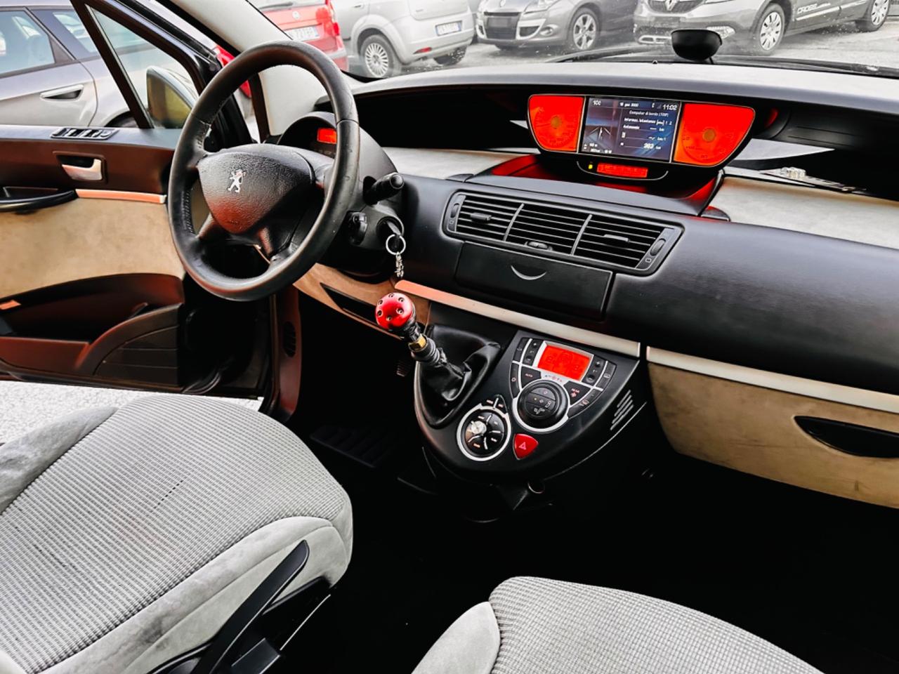 Peugeot 807 2.0 HDi 6Marce 7Posti Exclusive